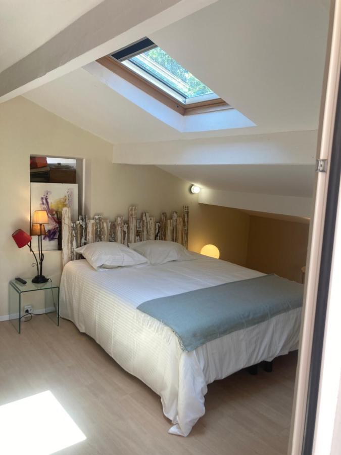 Maison De Charme Avec Piscine Et Jacuzzi Dans Cadre Exceptionnel Proche Marseille Mirabeau Екстериор снимка